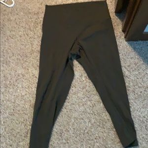 Lululemon Wunder Under crop
